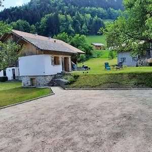 https://le-petit-caboin.hotels-rhonealpes.com