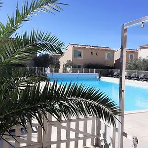 https://appartement-situ-dans-les-alpilles.fr-provencehotel.com